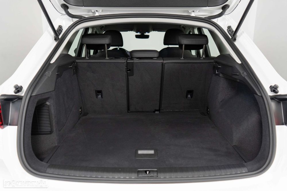 Audi Q3 45 TFSIe S tronic - 13