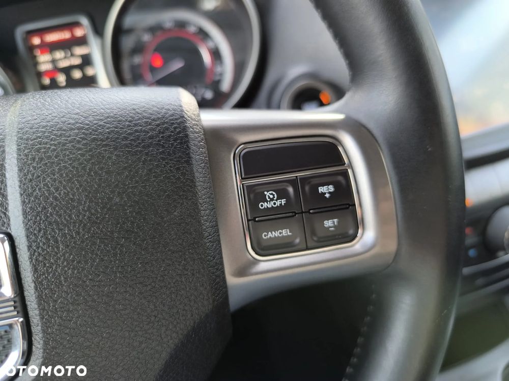 Dodge Journey - 30