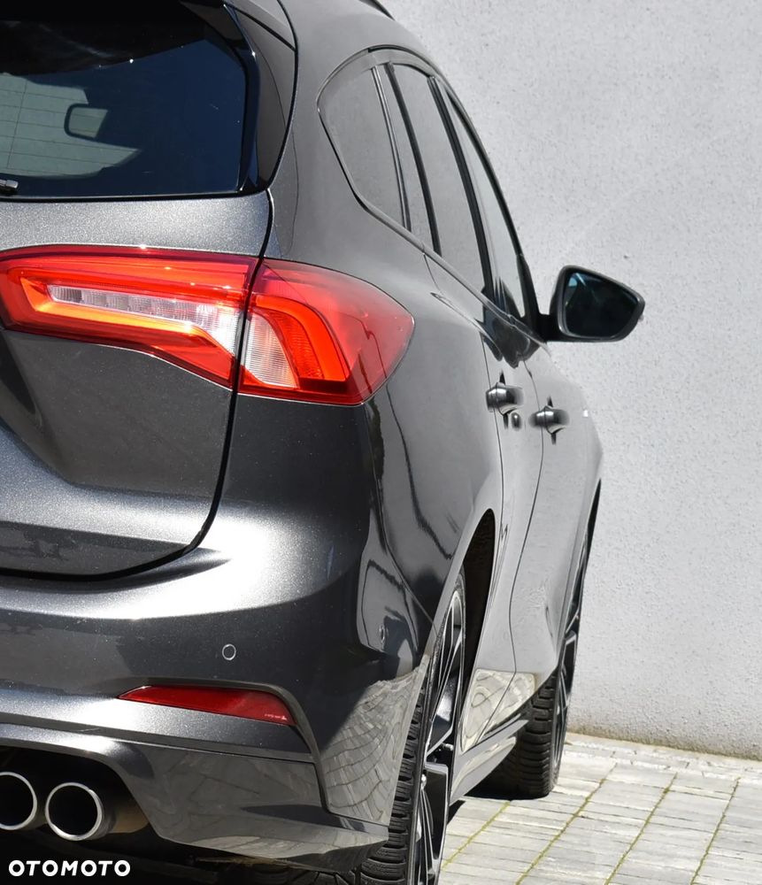 Ford Focus 1.5 EcoBlue STart-Stopp-System ST-LINE - 12