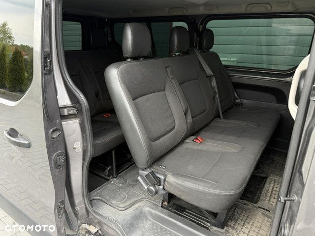 Renault Trafic - 16