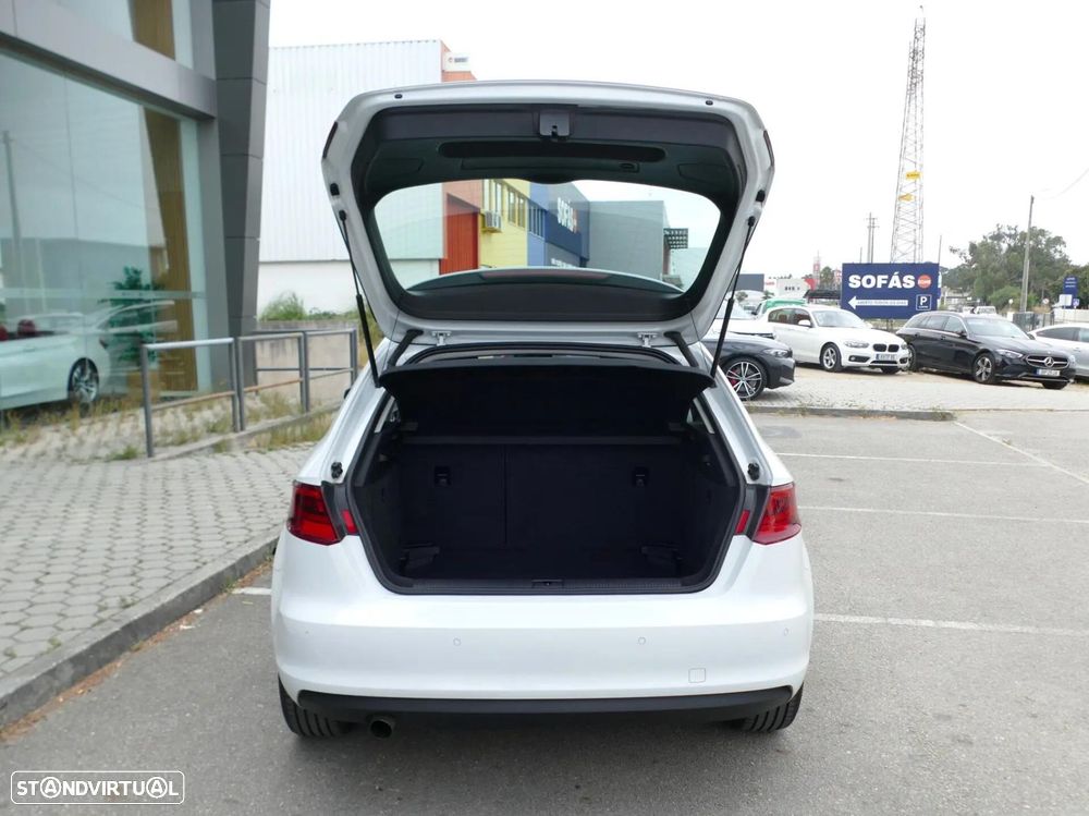 Audi A3 Sportback 1.6 TDI Advance Ultra - 13