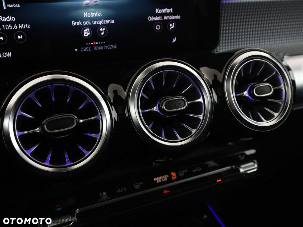 Mercedes-Benz GLB 200 d Progressive 8G-DCT - 32