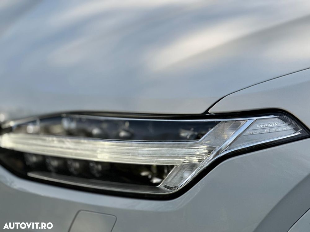 Volvo XC 90 D5 AWD Momentum - 3