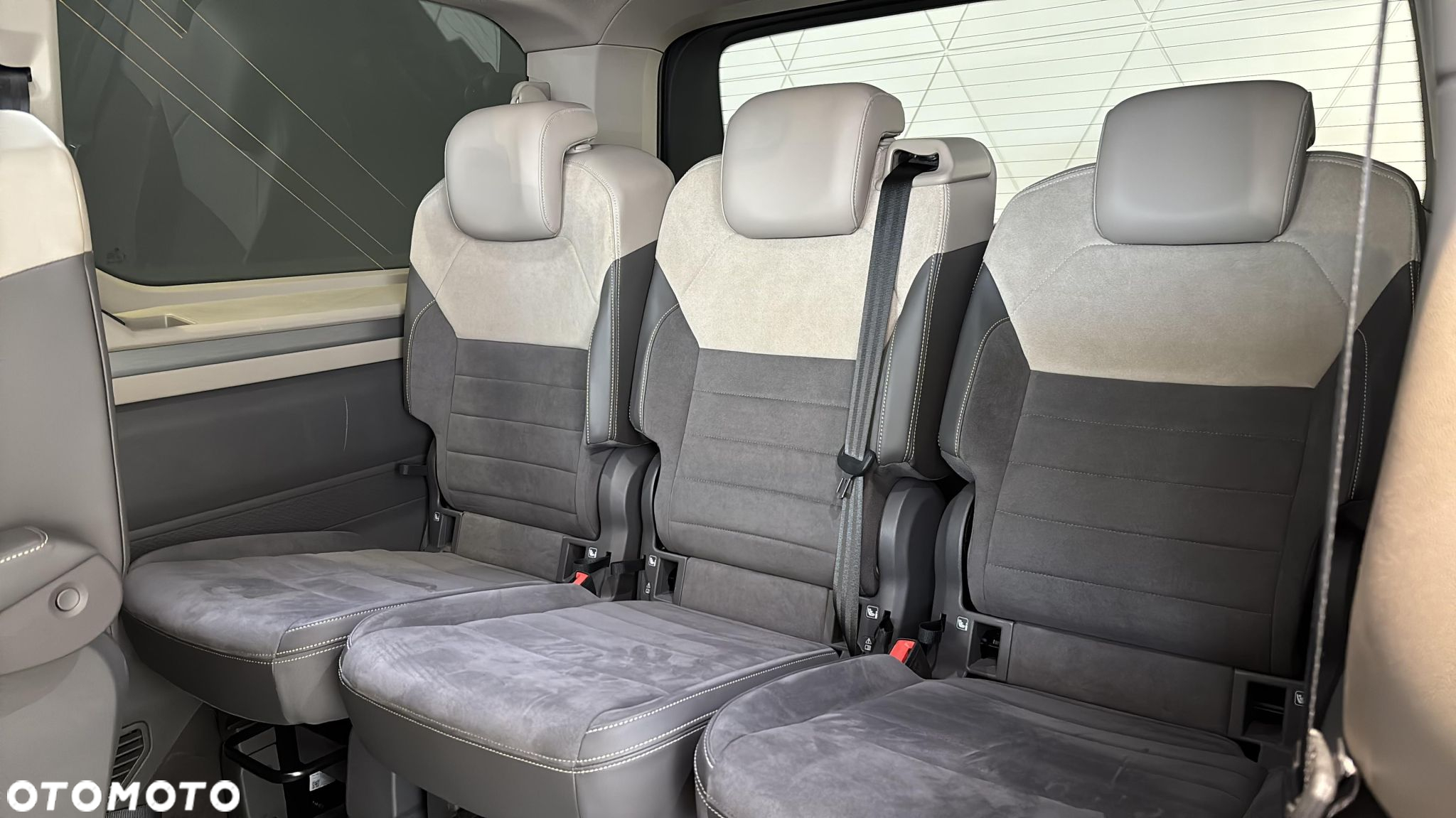 Volkswagen Multivan 2.0 TDI L2 Life DSG - 21