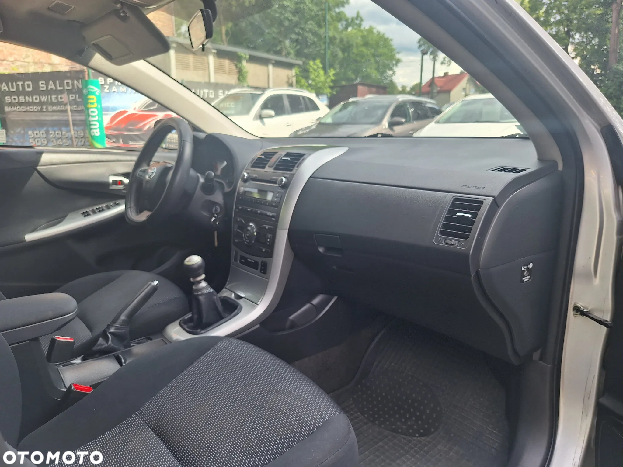 Toyota Corolla 1.6 Luna - 17