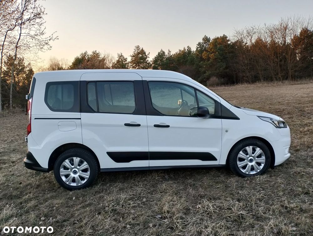 Ford Transit Connect - 11