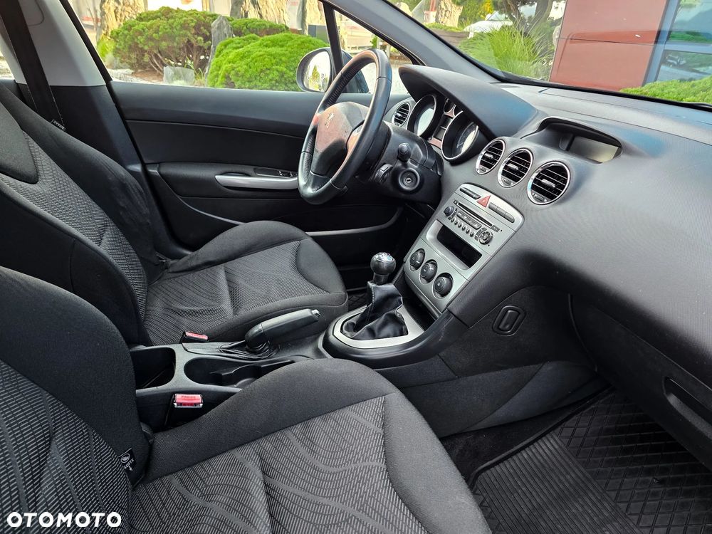 Peugeot 308 120 VTi Allure - 5