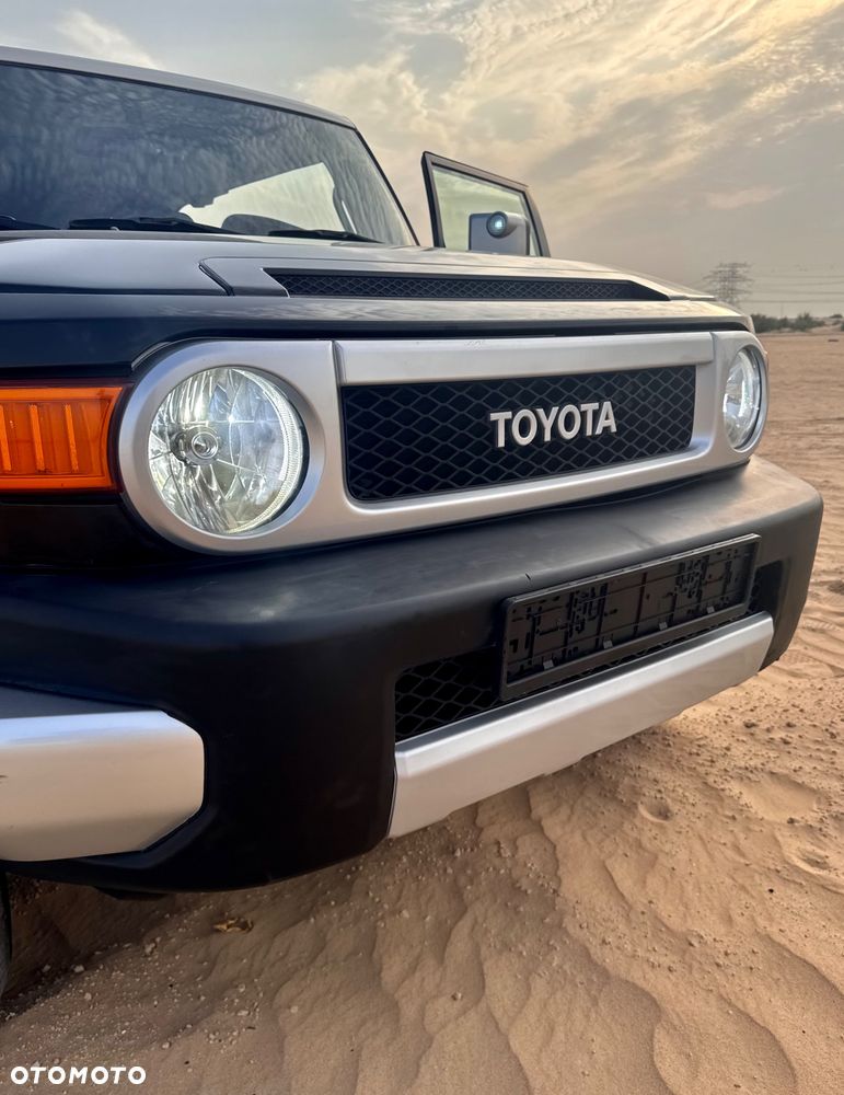 Toyota FJ - 16