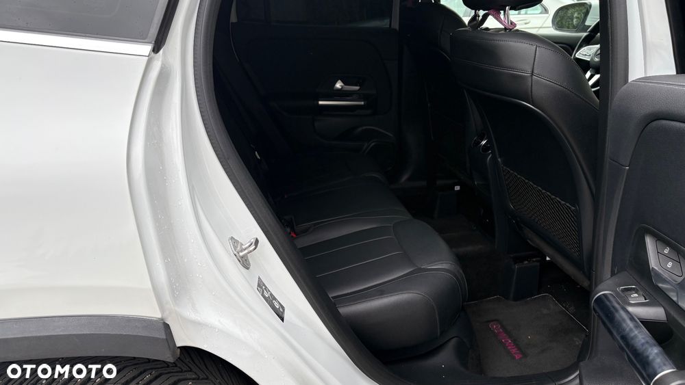 Mercedes-Benz GLA 250 4Matic 8G-DCT AMG Line - 28