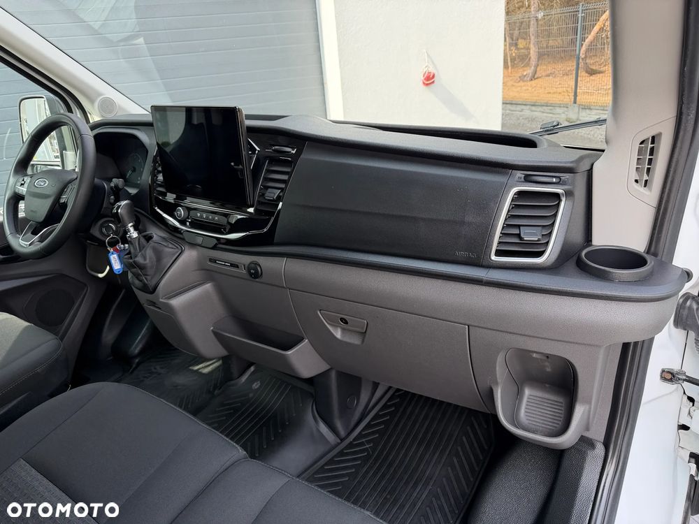 Ford Transit 4x4 AWD Brygadowy 6 osób / Salon PL / Bogate wyposażenie / HAK / Fabryczna zabudowa / Warsztat / Stan jak nowy! - 29