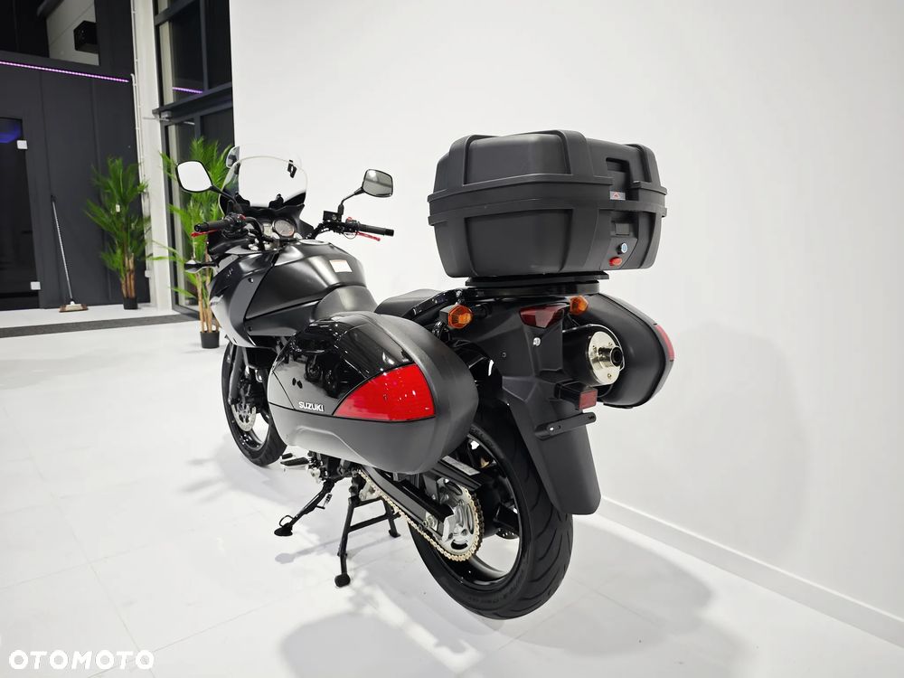 Suzuki V-STROM - 15