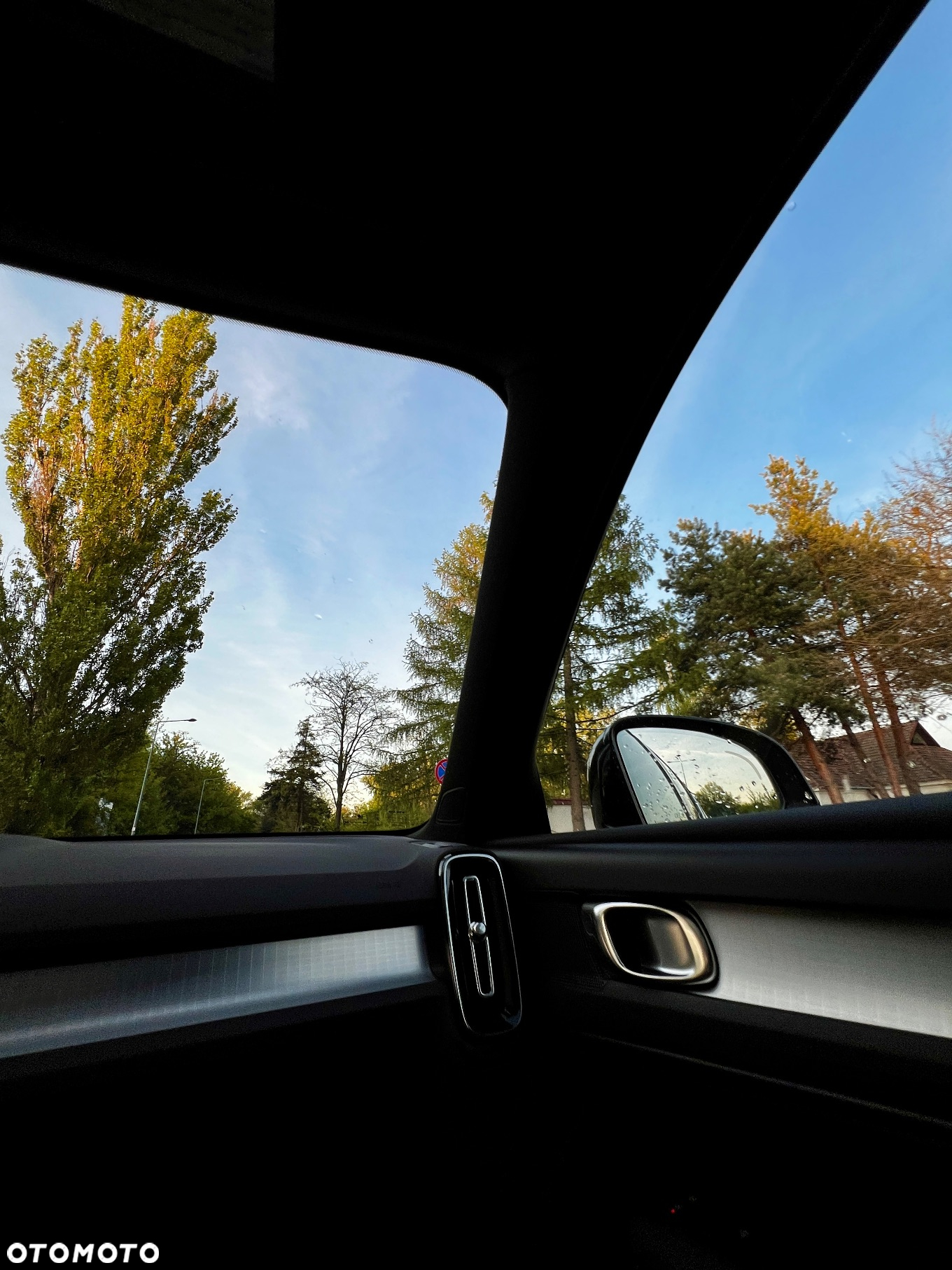 Volvo XC 40 B5 AWD Ultimate Dark - 4