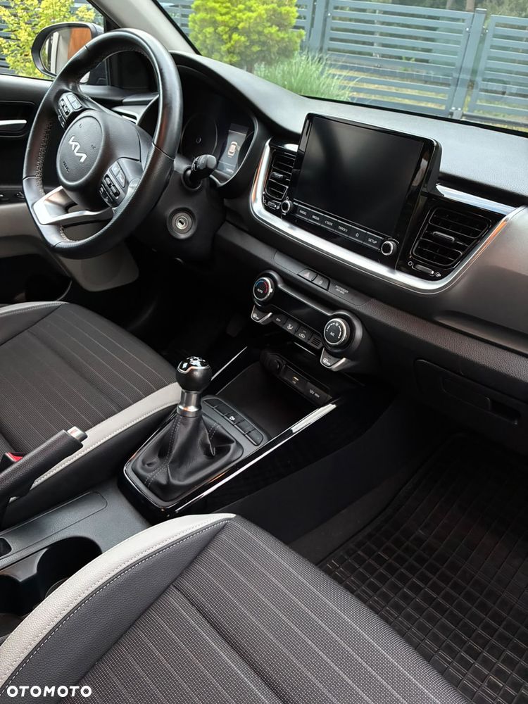 Kia Stonic 1.2 L - 7