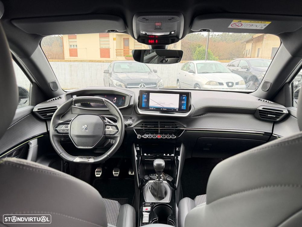 Peugeot 2008 1.2 PureTech GT Line - 40