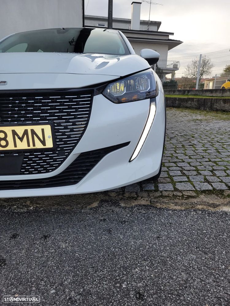 Peugeot e-208 Active - 1