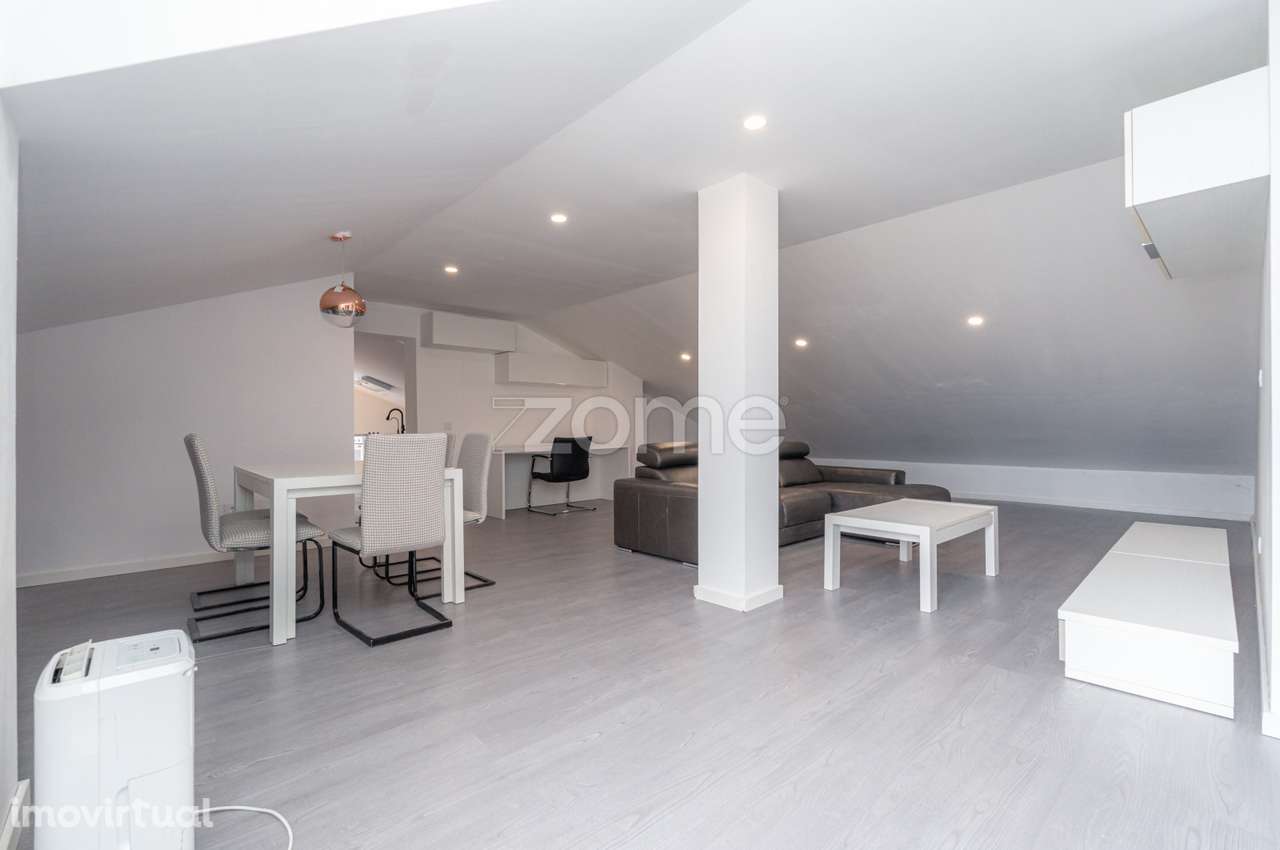 T2 totalmente renovado com terraço e acesso a terreno | Chãs (Semid... - Grande imagem: 2/21