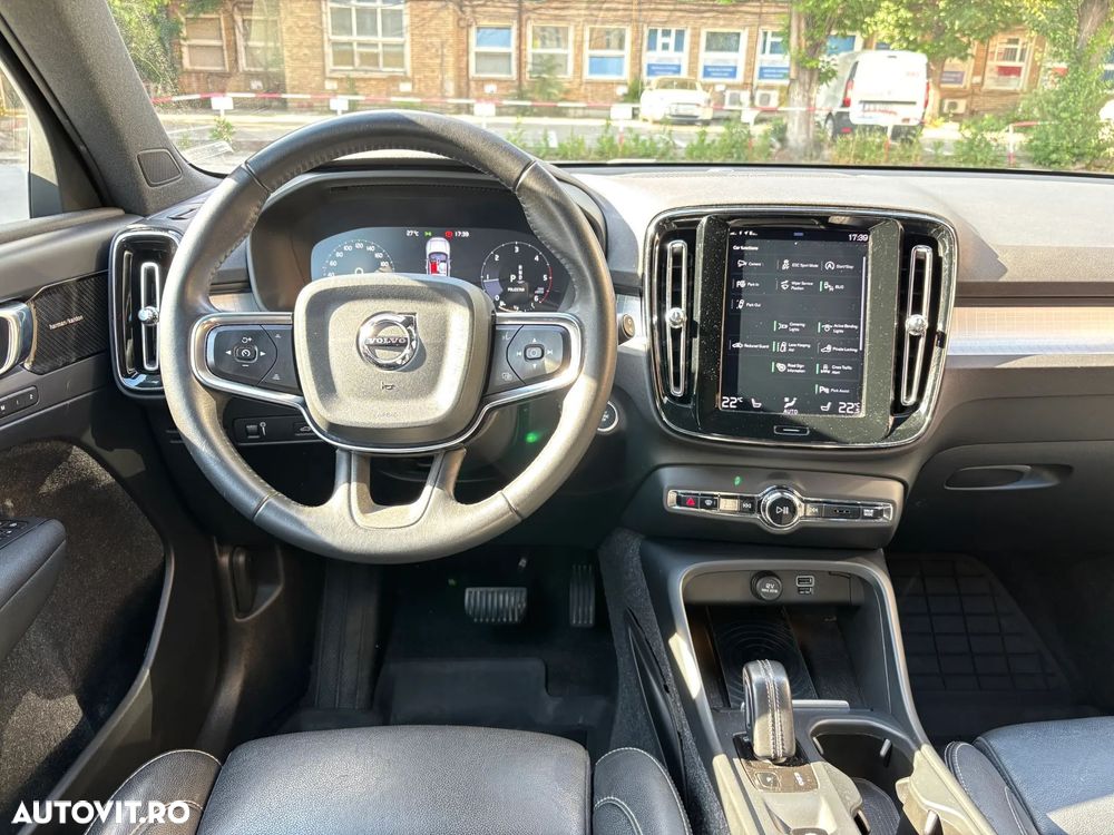 Volvo XC 40 D4 AWD Momentum Pro - 15