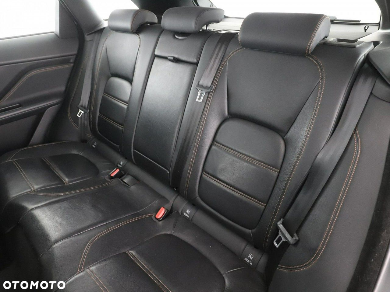 Jaguar F-Pace 2.0 i4D AWD Portfolio - 16