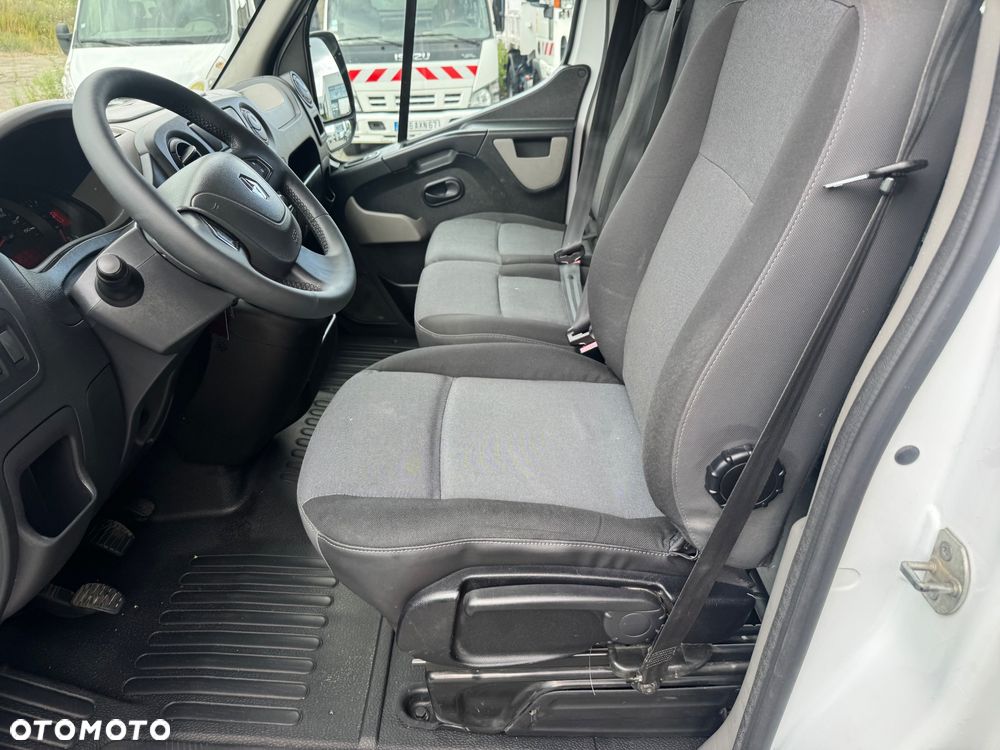 Renault Master L3H2 paka 2,7m 2017r. 7osob Brygadówka KLIMATYZACJA Navi - 15
