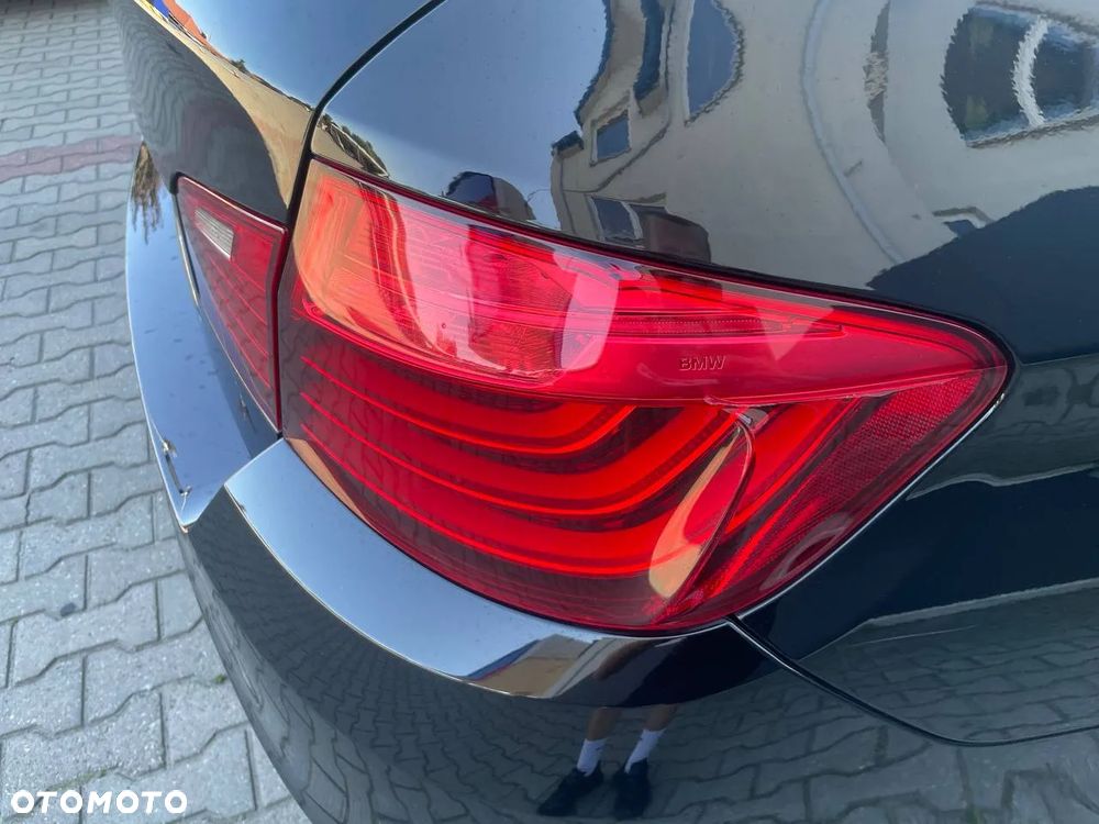 BMW Seria 5 518d - 11