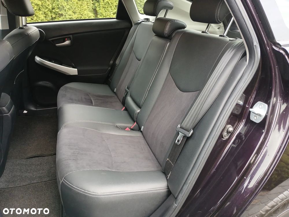 Toyota Prius - 23