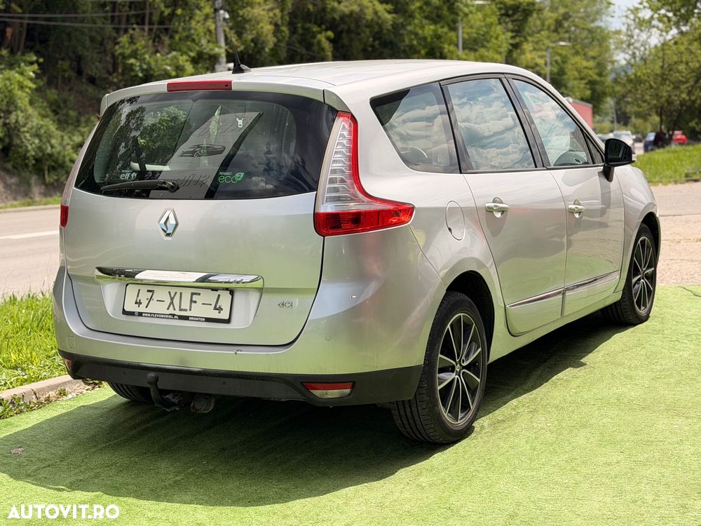 Renault Grand Scenic - 14