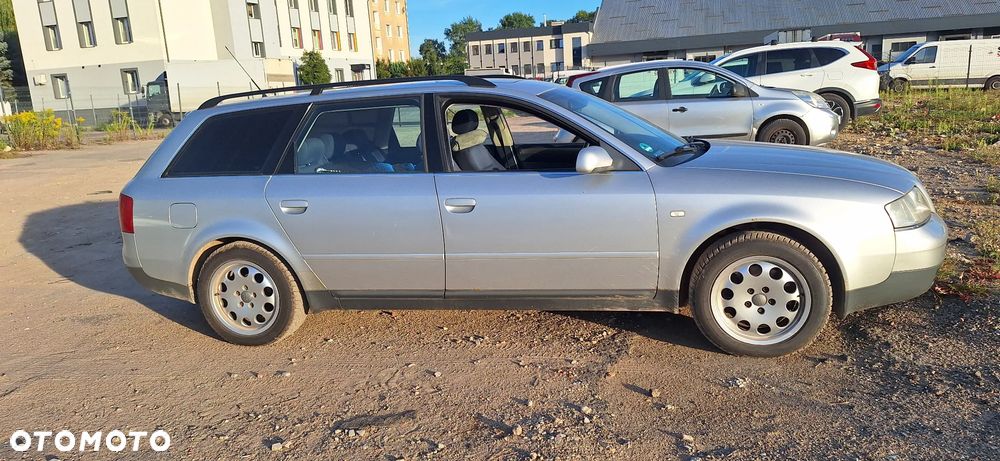 Audi A6 Avant 2.4 - 4