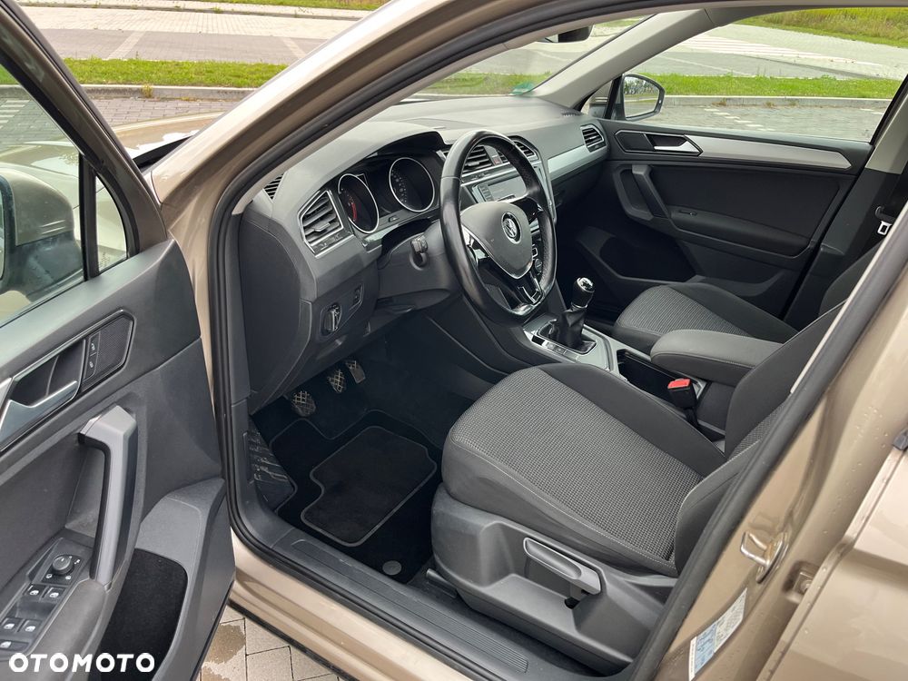 Volkswagen Tiguan 2.0 TDI BMT SCR Comfortline - 19
