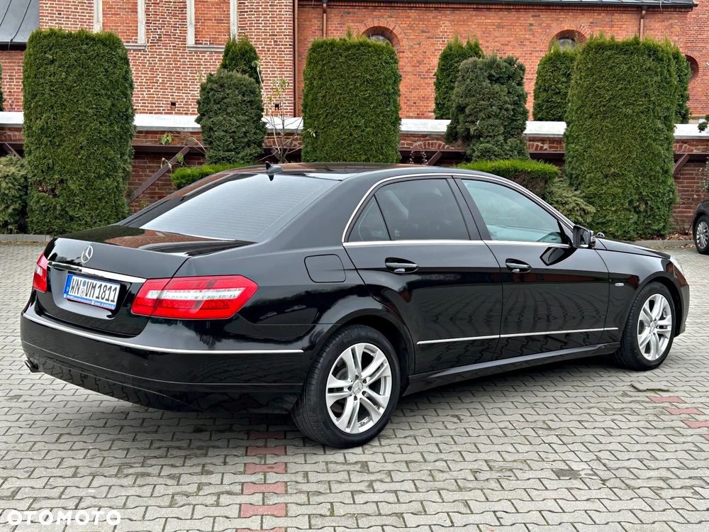 Mercedes-Benz Klasa E - 9