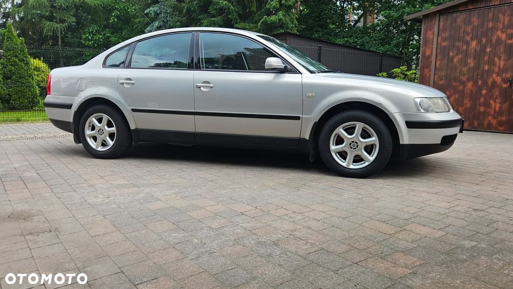 Volkswagen Passat - 31