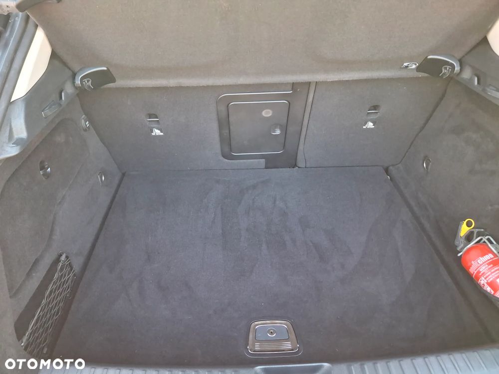 Mercedes-Benz GLA 180 7G-DCT Edition 1 - 17