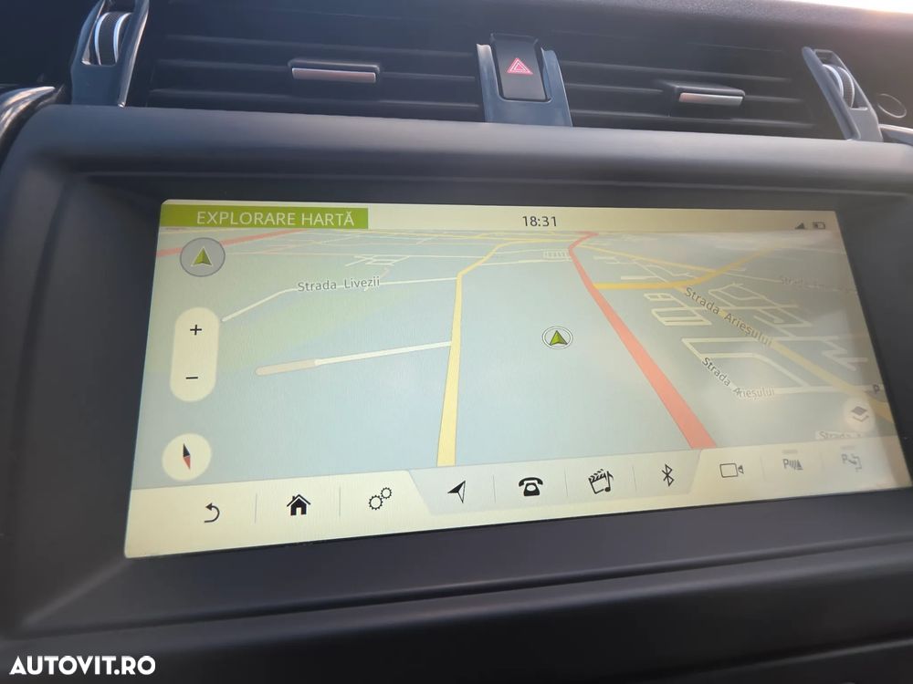 Land Rover Discovery 2.0 L SD4 Ingenium HSE - 18