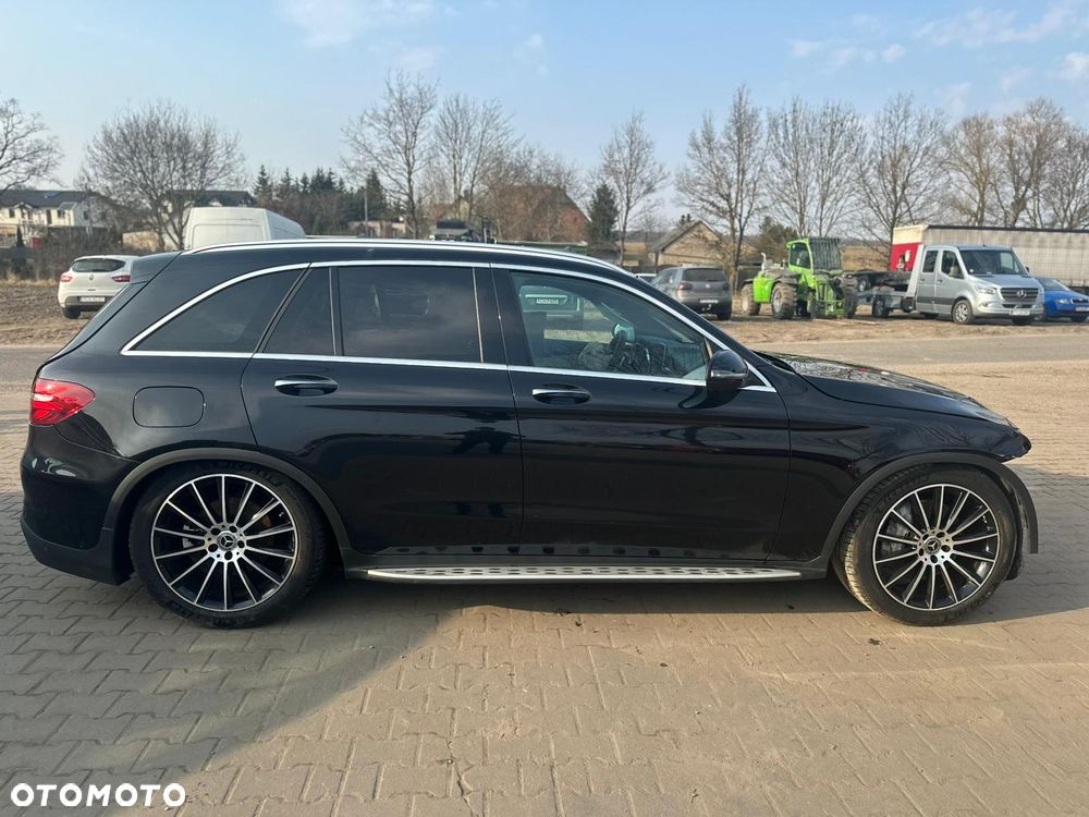 Mercedes-Benz GLC - 7