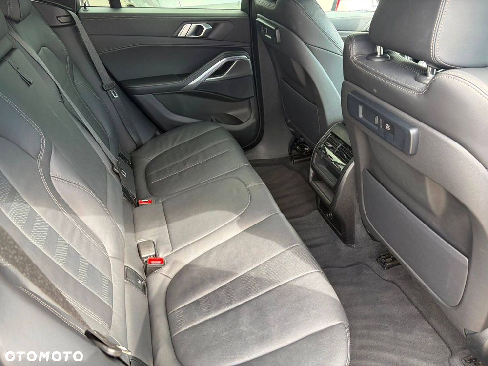 BMW X6 xDrive30d mHEV - 13