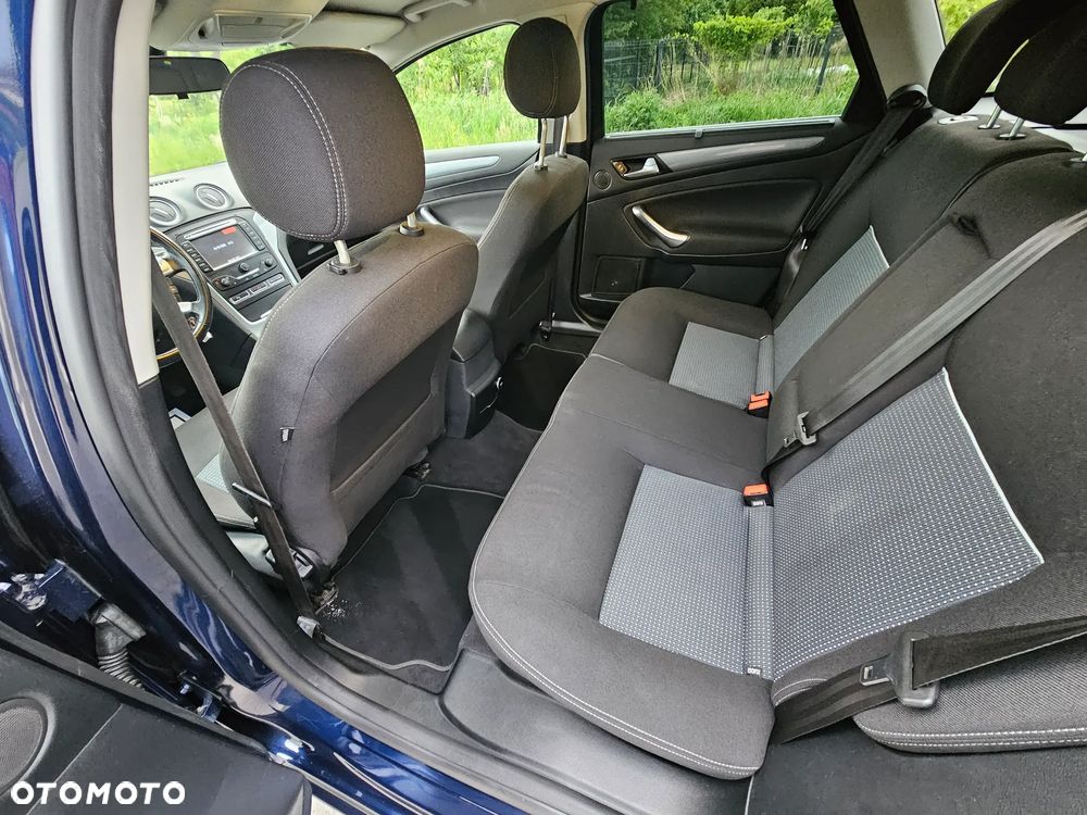 Ford Mondeo - 15