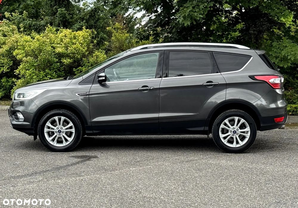Ford Kuga 1.5 EcoBoost 2x4 Titanium - 13