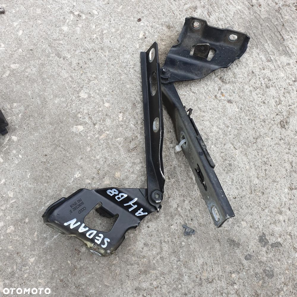 AUDI A4 IV B8 ZAWIAS ZAWIASY MASKI LY9B 8K0823302D 8K0823301D   09R - 2