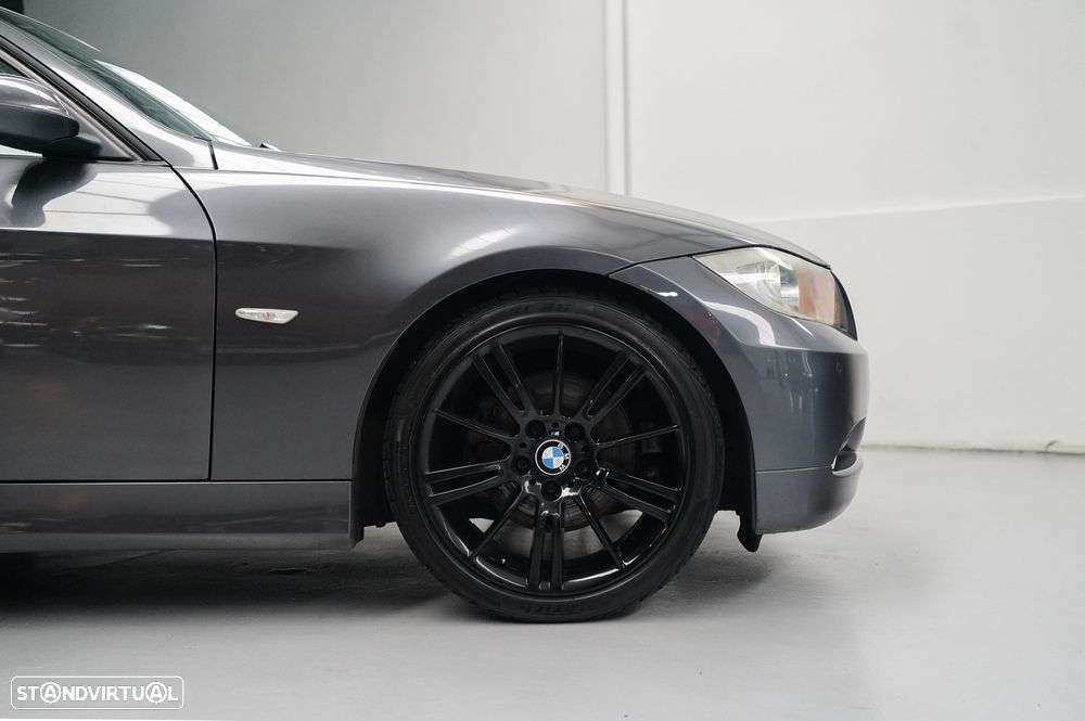 BMW 320 d Dynamic - 7