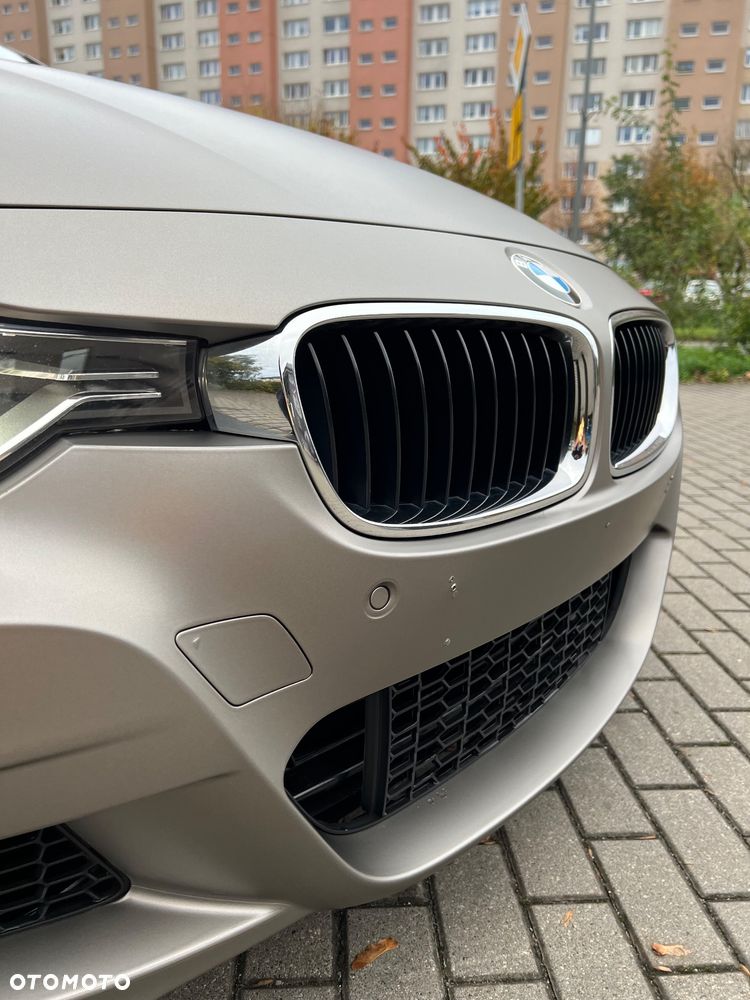 BMW Seria 3 318d - 22