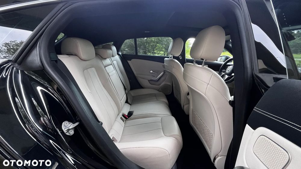 Mercedes-Benz CLA 220 d 8G-DCT - 13
