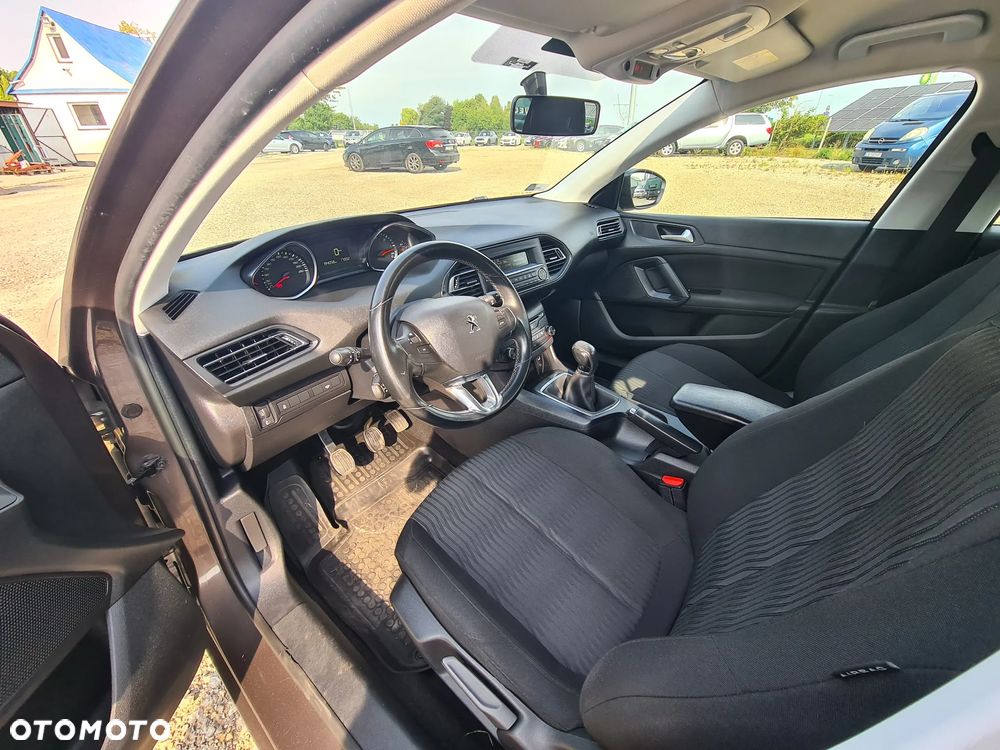 Peugeot 308 1.6 HDi Access - 16