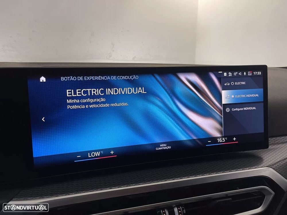 BMW 320 e Pack Desportivo M Auto - 32