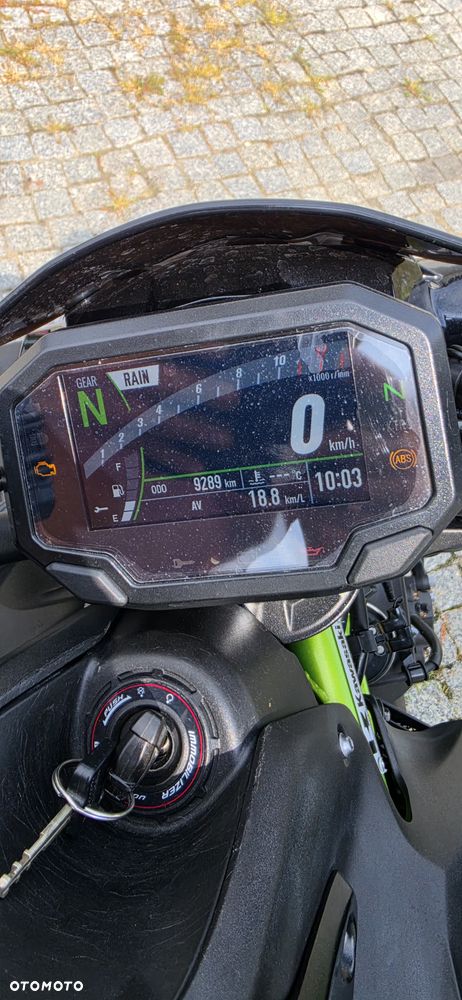 Kawasaki Z 900 - 12