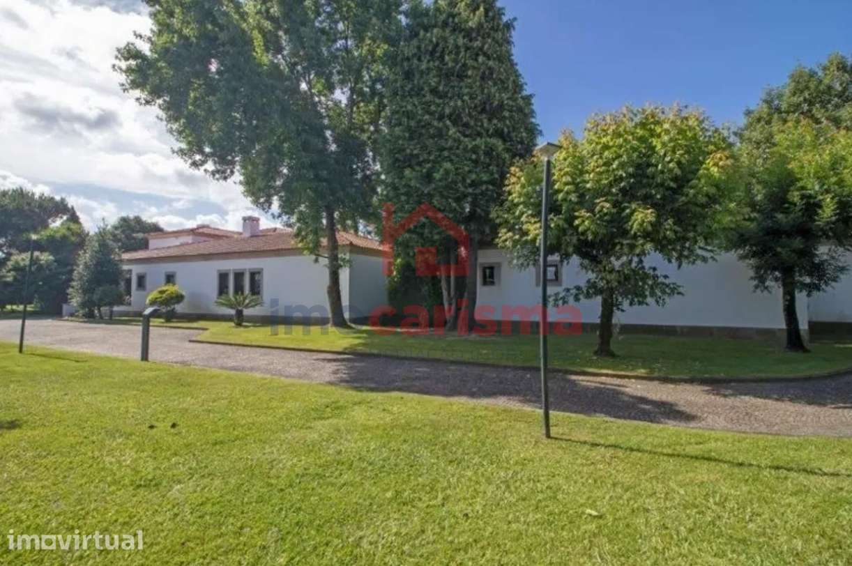 Moradia T4 de Luxo com Piscina Interior Aquecida em Vila das Aves, San - Grande imagem: 2/20
