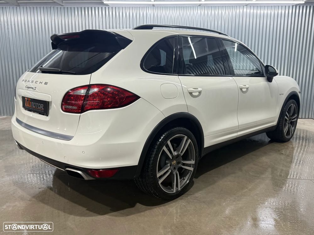 Porsche Cayenne S - 6