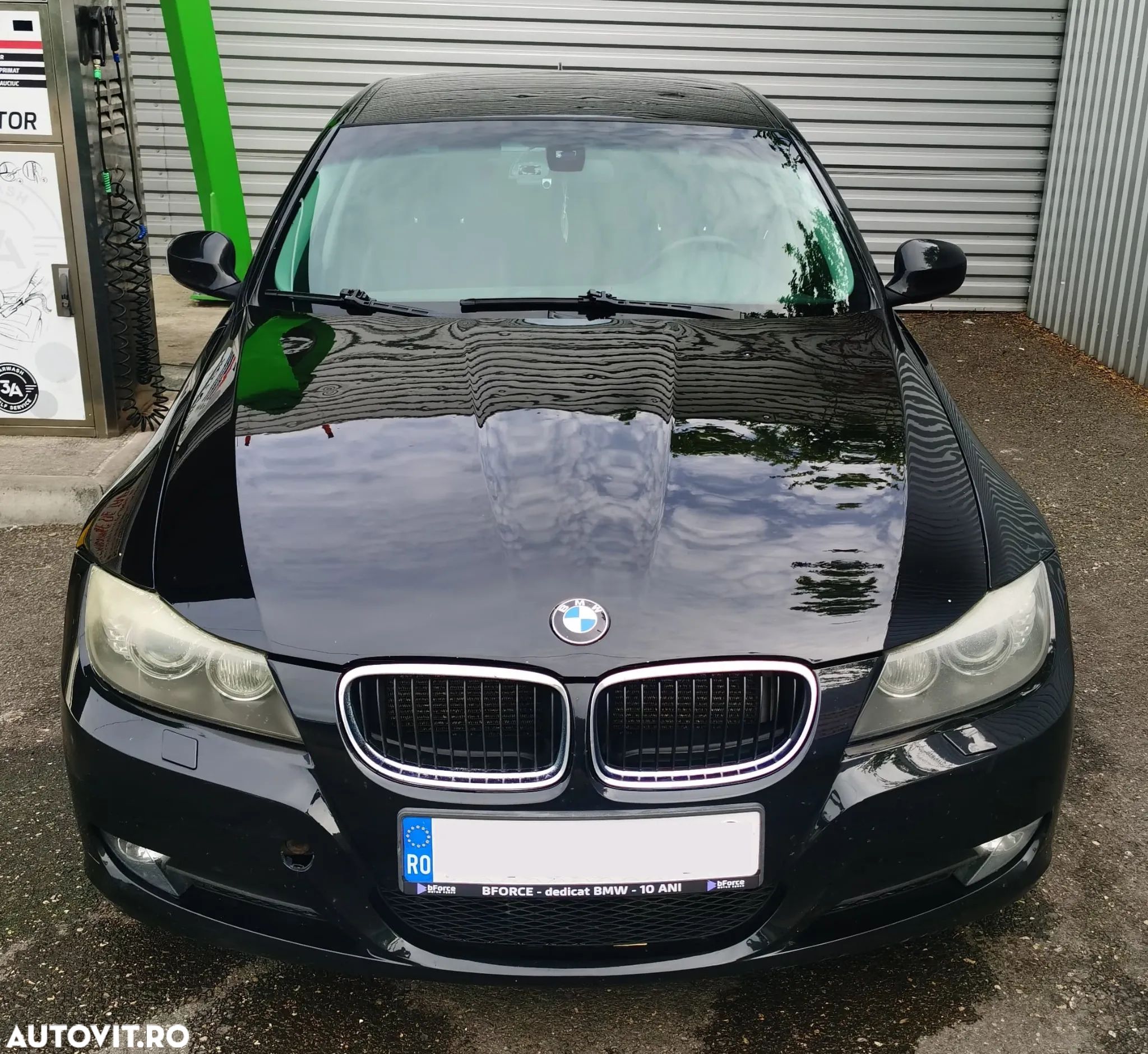 BMW Seria 3 318d - 1
