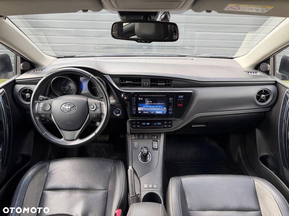 Toyota Auris Hybrid 135 Prestige - 14