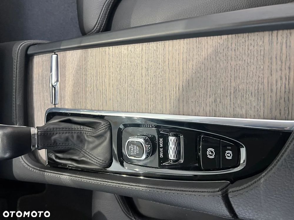 Volvo V90 Cross Country B5 D AWD Geartronic Pro - 19