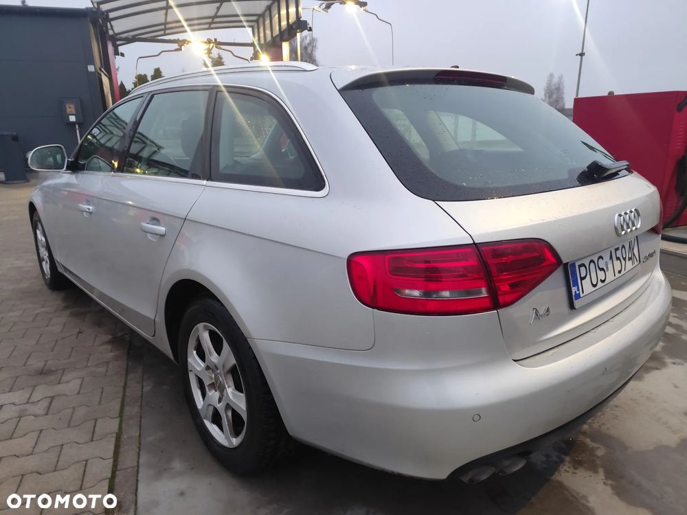 Audi A4 Avant - 9