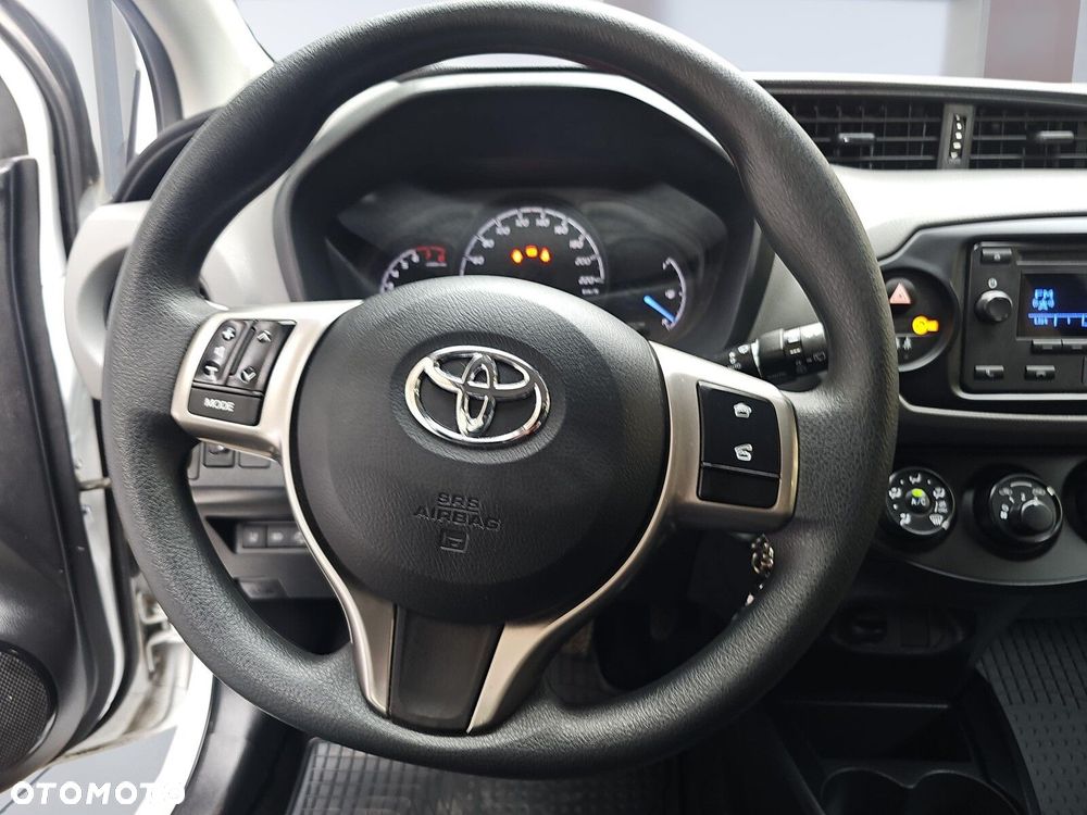 Toyota Yaris 1.5 Active - 10